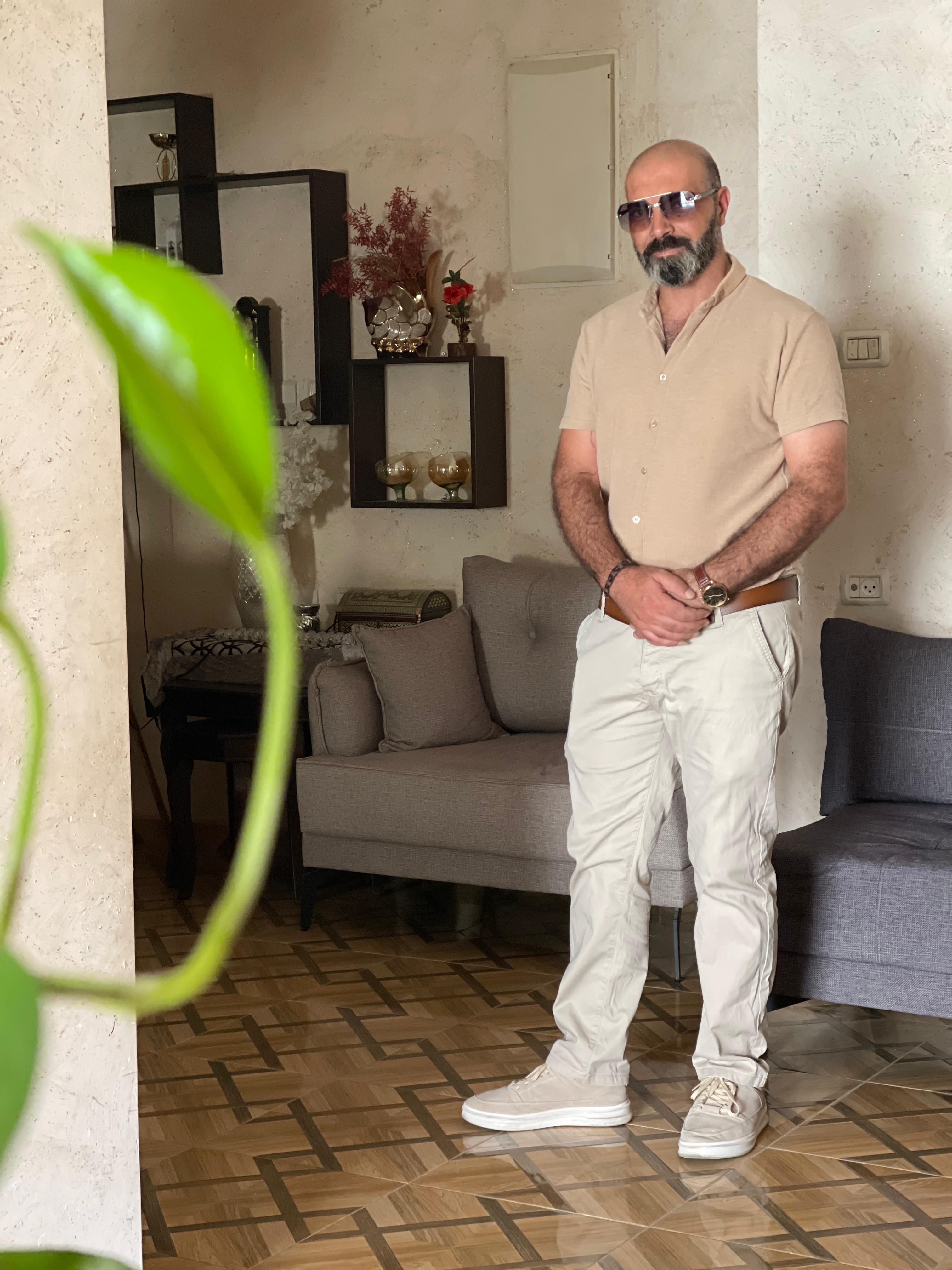 محمود  احمد محمود ابو عيشة